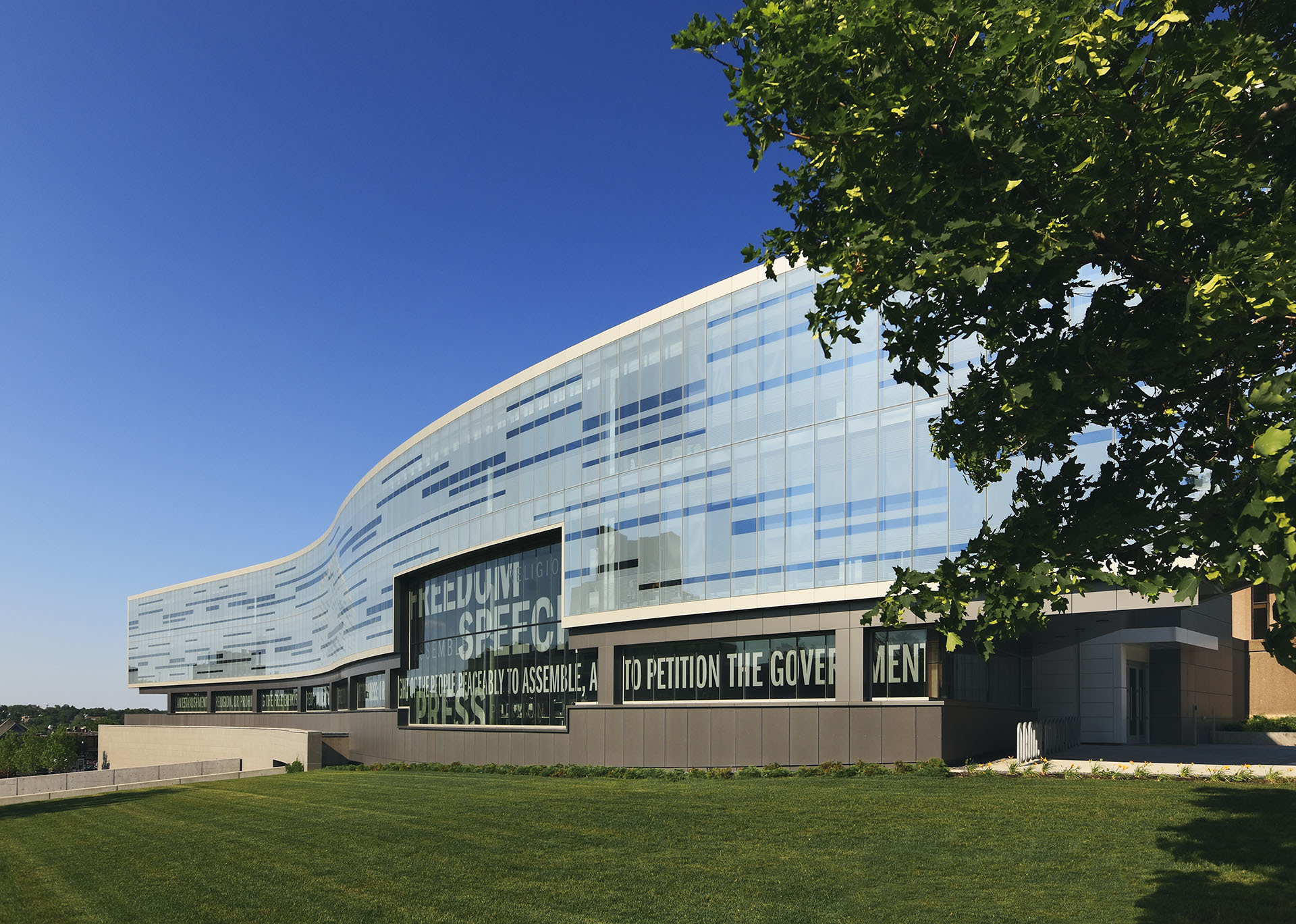 S.I. Newhouse School of Public Communications, Syracuse University, Syracuse, New York, Polshek Partnership Architects
