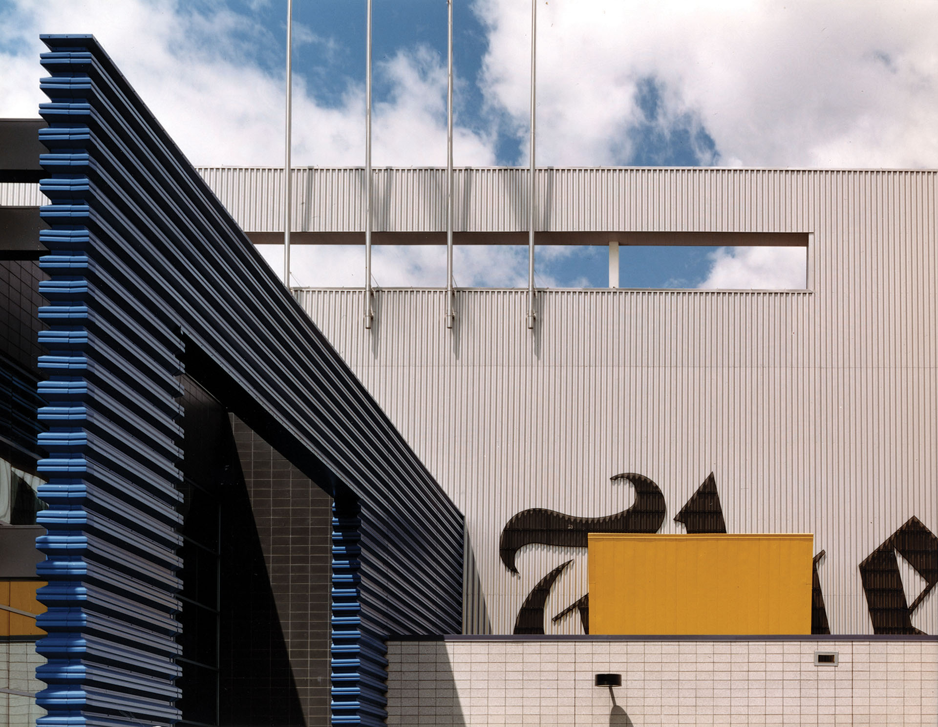 80 — Final Photography — Exterior;