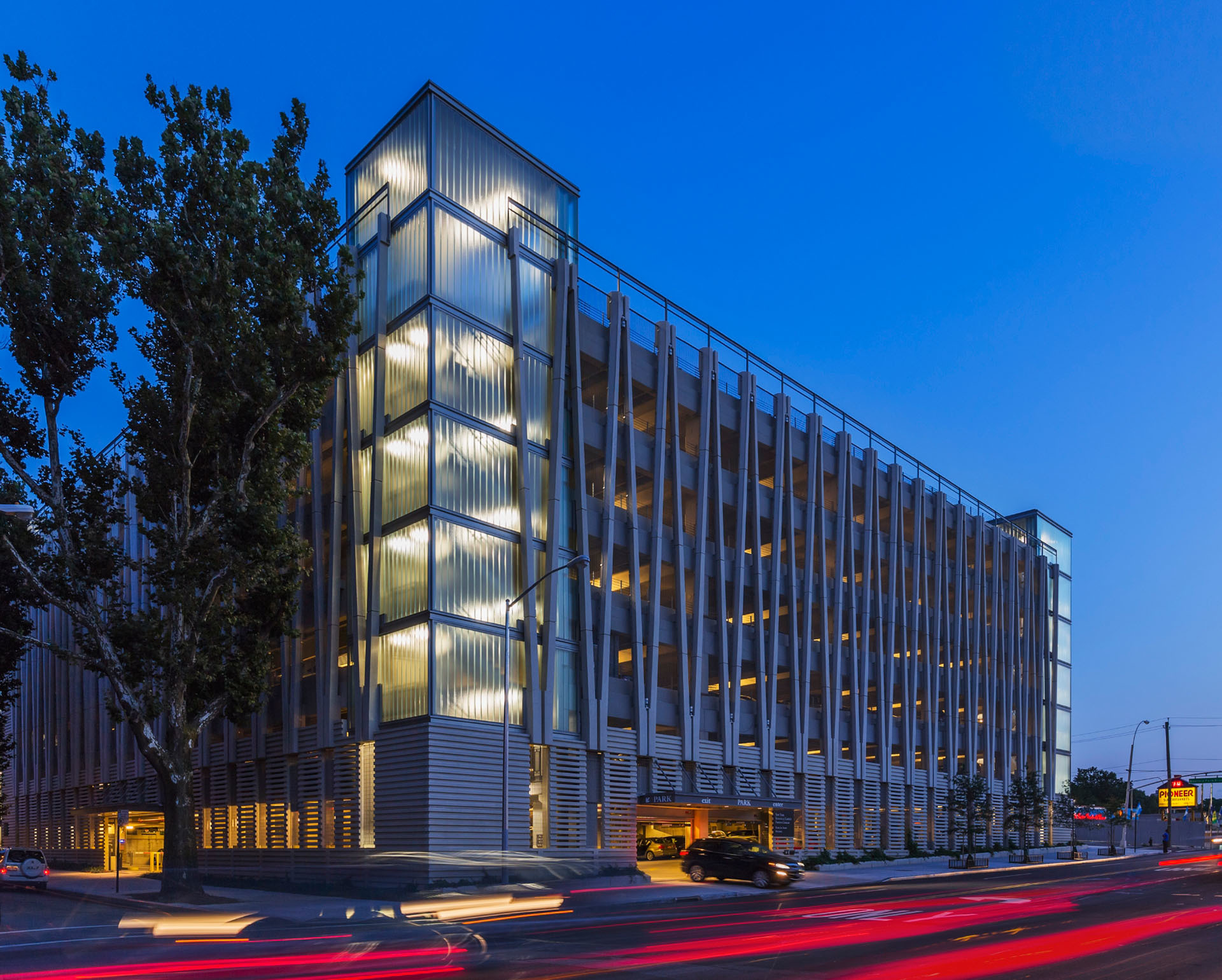 New York Botanical Garden, Parking Structure, Location: Bronx NY, Architect: Ennead Architects