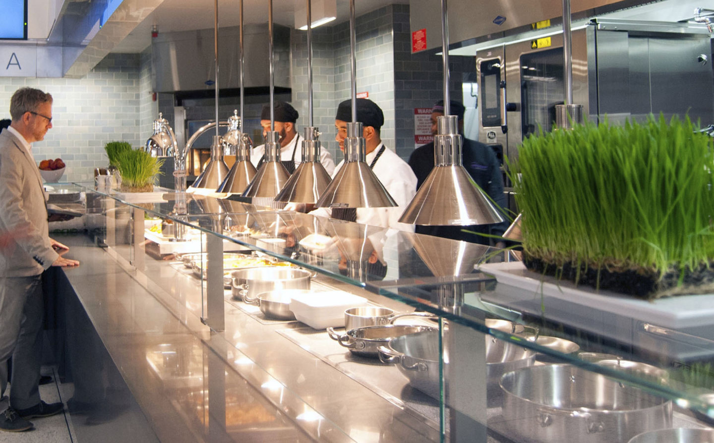 0916_cafeteria-food-service