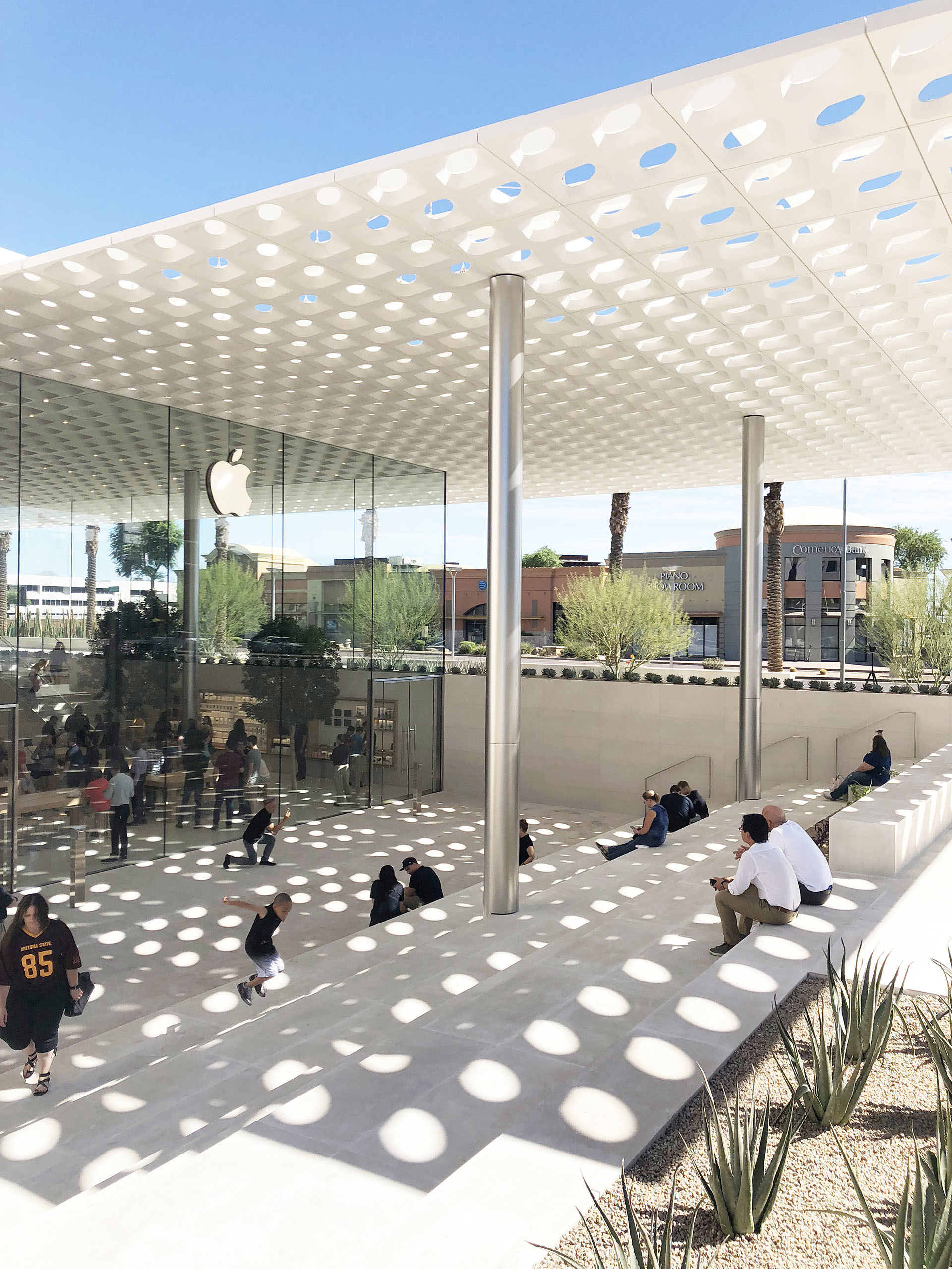 1600_Apple-Scottsdale_Exterior-Public-5