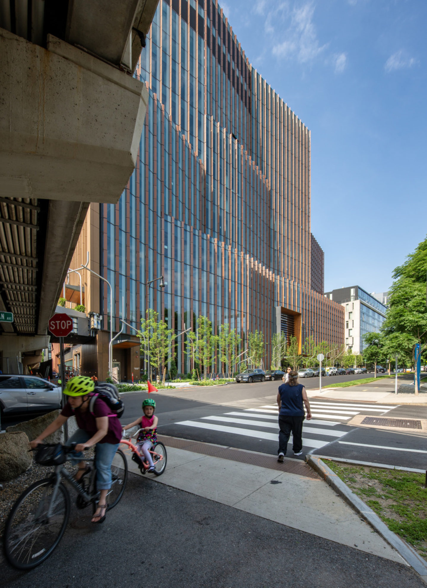Ennead-1933-Divco-West-01-FinalExtPhoto-0037_N2_medium